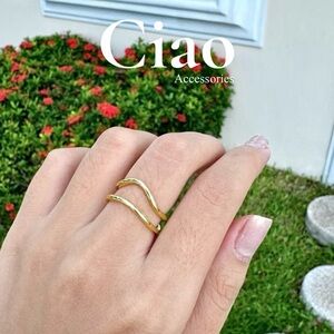 Beautiful golden ring